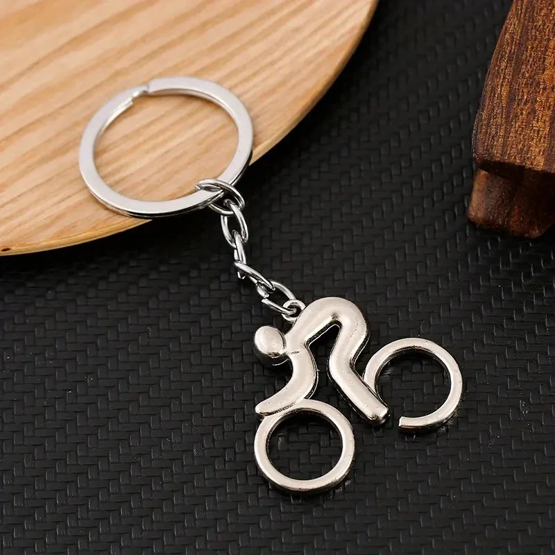 1pc, Metal Bicycle Keychain - Perfect for Cycling, Riding, and Hanging - Ideal Gift for Birthdays, Parties, and Holidays - imagen 2