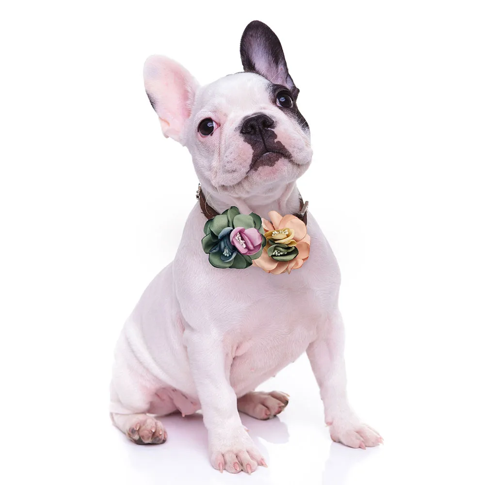 Collar de flores de 50 piezas para mascotas, accesorio extraíble y exquisito para perros, pajarita, accesorios para mascotas, suministros para perros - imagen 2