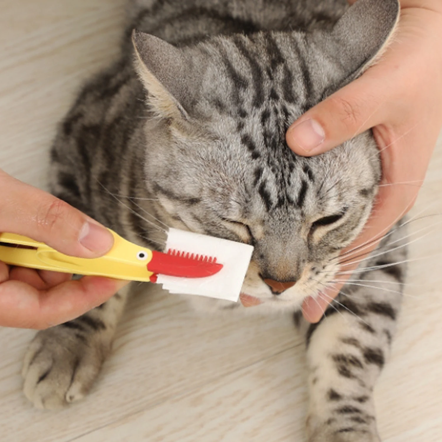 Cepillo de silicona suave para gatos y perros, peines para limpieza de ojos, removedor de excrementos, Clip limpiador, suministros para mascotas, productos para perros y gatos, 1 ud.