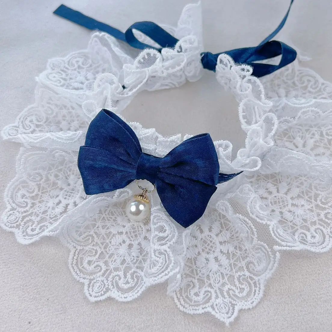 Collar para mascotas con pajarita de perlas, Collar de encaje de terciopelo ajustable con diseño de princesa para boda de gato y perro, decoración de fotos