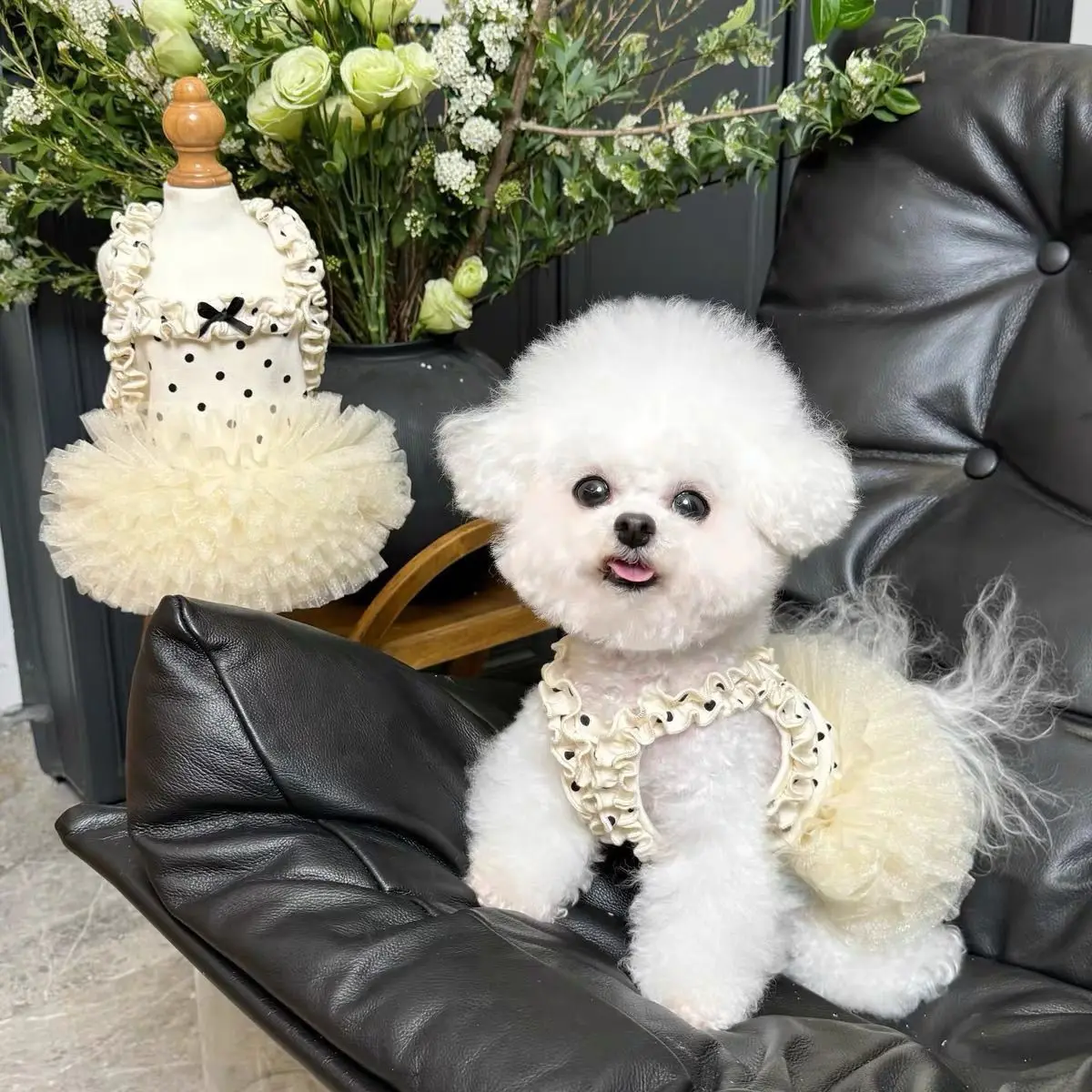 Vestido princesa floral transpirable para gatos y perros pequeños - imagen 4