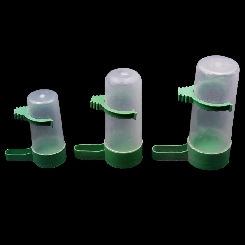 Bebedero de plástico para pájaros, botella para loros, jaula para mascotas, bebedero de agua, Clip para aviario, suministros para beber - imagen 2