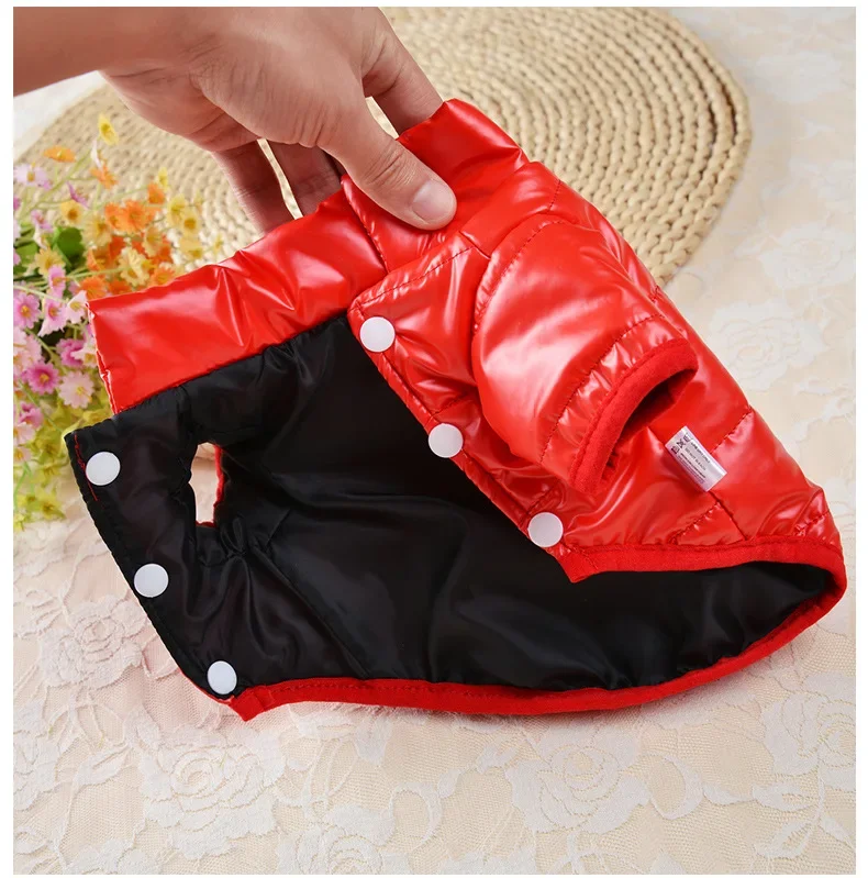 Abrigo de invierno con capucha para perros, chaqueta cálida impermeable para cachorros, chaleco ligero acolchado para mascotas, ropa para perros pequeños - imagen 3