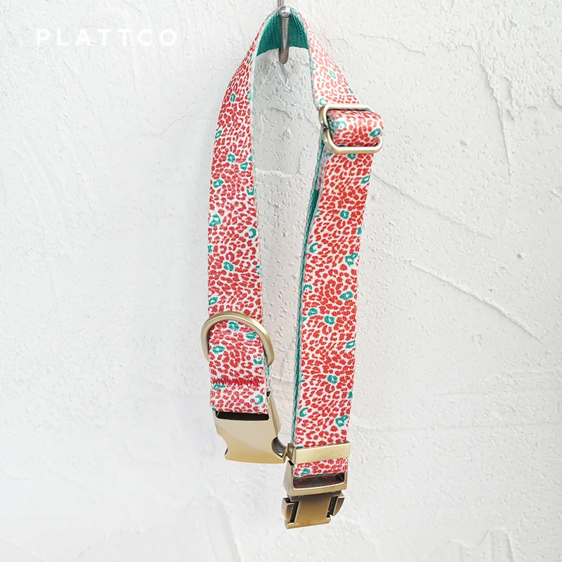 PLATTCO Collar de perro de diseño único estampado LEOPARD ROJO con hebilla de bronce de alta calidad 5 tamaños PDC332Br