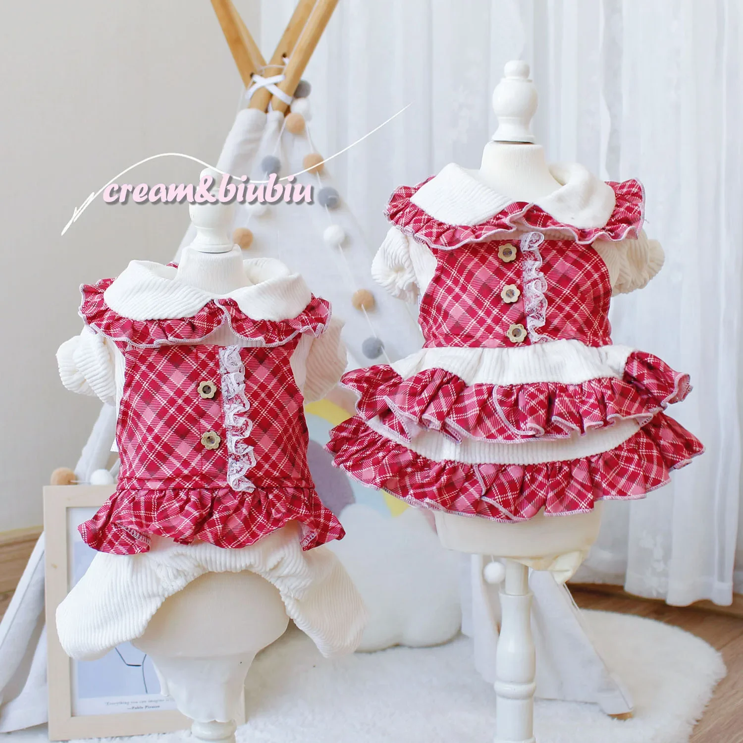 Ropa con tirantes de rejilla roja de terciopelo para perros y gatos, conjunto de dos piezas falsas, falda de cuatro patas, ropa para cachorros, Otoño e Invierno