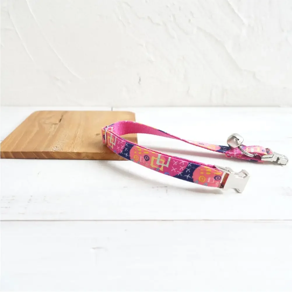 Collar de gato personalizado con grabado gratuito, correa para mascotas a juego, hebilla de Metal de contactos personalizados, Collar para mascotas pequeñas con grafiti rosa - imagen 3