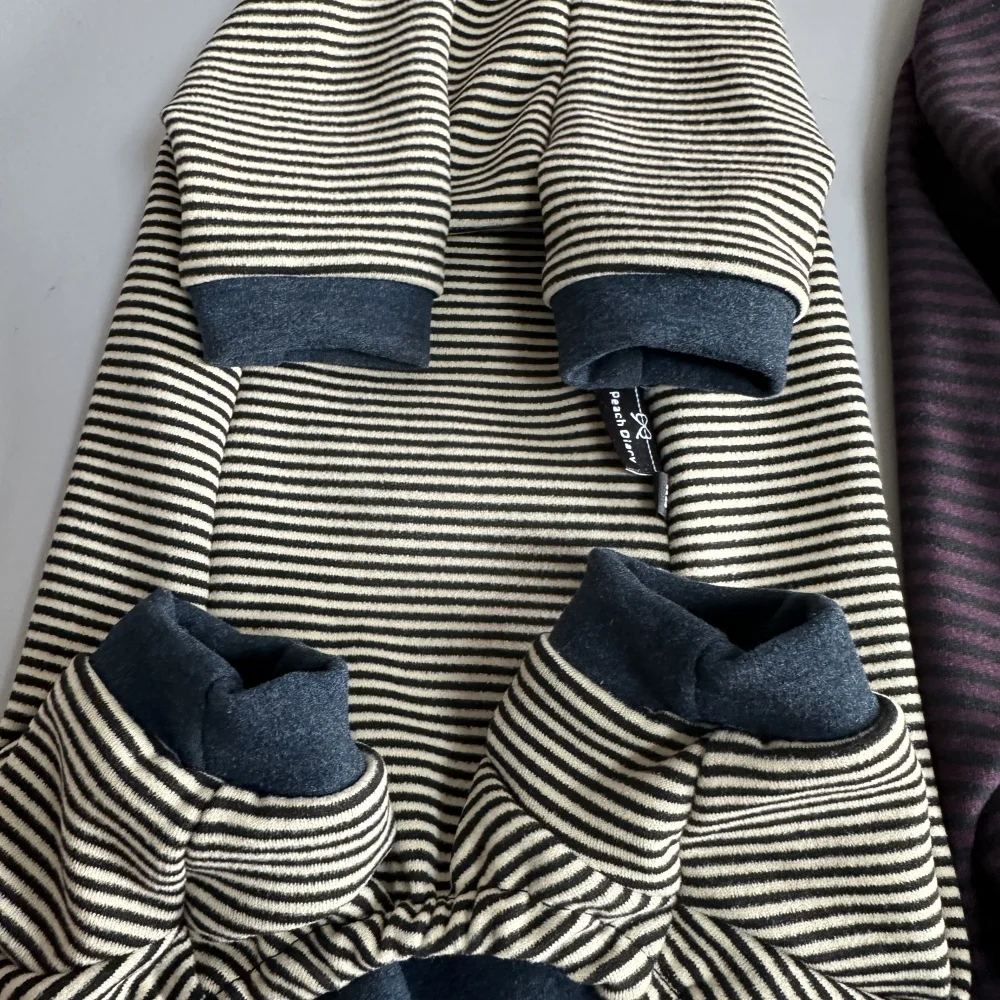 Pijama de 4 patas gris algodón a rayas para Sphynx Cat Winter Warm Elestic Soft Camiseta interior para gatitos Abrigo morado Devon Rex en primavera - imagen 5