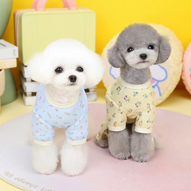 Monos cálidos de invierno para perros, ropa de cuatro patas a la moda para perros, pijamas con estampado de flores para cachorros, monos suaves y bonitos para gatos, monos para mascotas - imagen 4