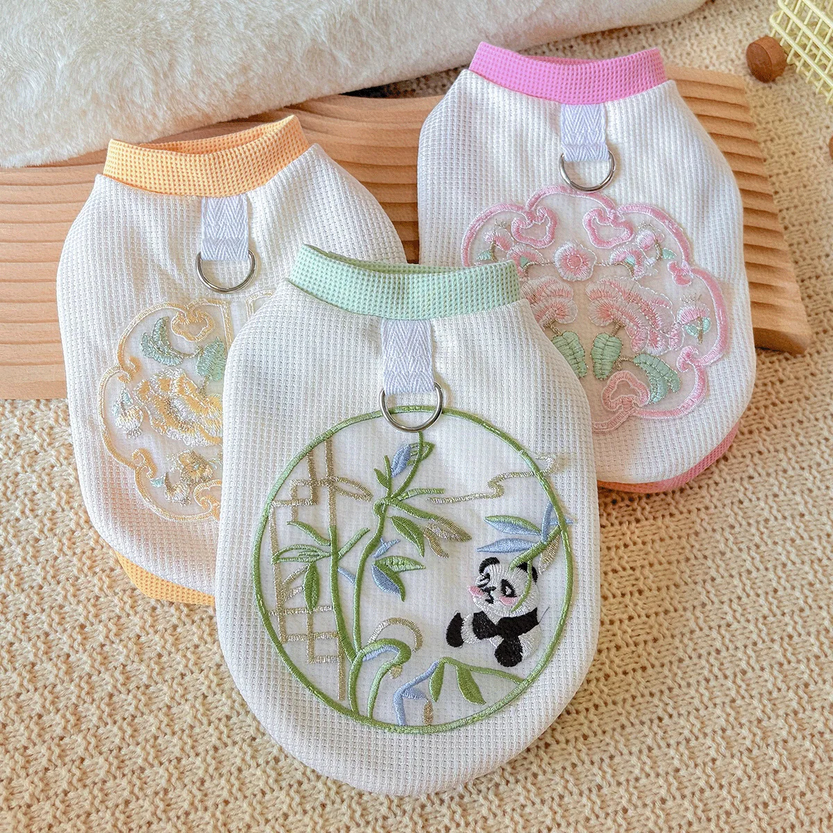 Ropa de primavera para mascotas, bordado, perro, gato, Top de color caramelo, chaleco tipo gofre dibujable, ropa para cachorros