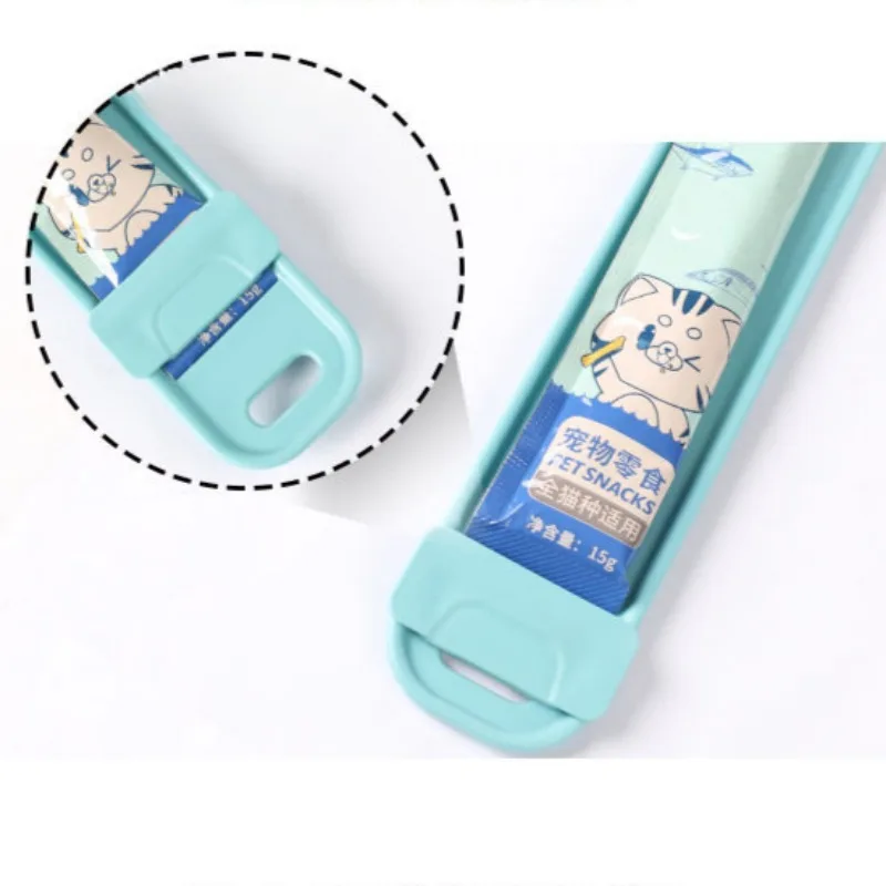 Cuchara de aperitivos para mascotas, comedero portátil de viaje al aire libre, exprimidor de alimentos líquidos para cachorros, cucharón de plástico - imagen 3