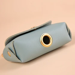 Elegante dispensador de bolsas de caca para perros, soporte portátil para bolsas de basura de viaje al aire libre con clip, organizador de poliéster duradero