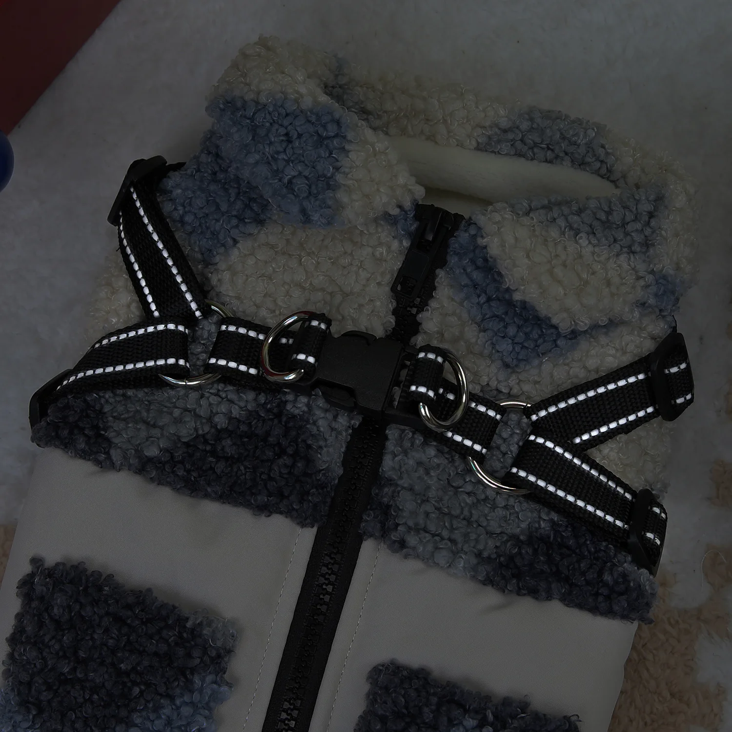 Ropa para perros grandes, chaleco de lana reflectante de invierno, chaqueta con arnés para perros grandes, perro salchicha, Labrador, correa para el pecho para mascotas, abrigo sin mangas - imagen 2