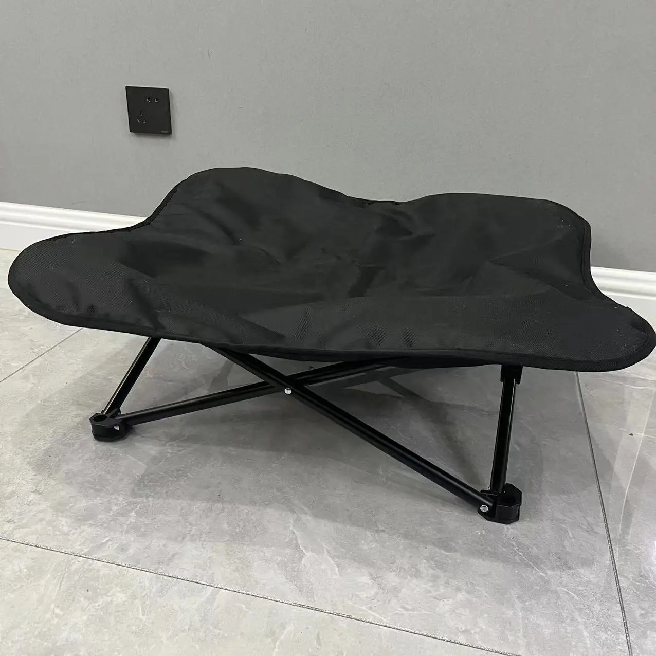 Cama elevada plegable impermeable, resistente a mordeduras para perros - imagen 5