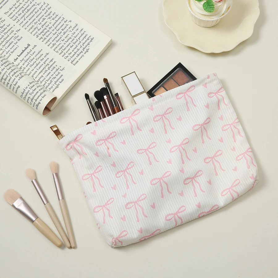 Bolsa de cosméticos con diseño de cereza y lazo, organizador de maquillaje con cremallera de pana, bolsa de almacenamiento de cosméticos dulce de viaje ligera para mujer