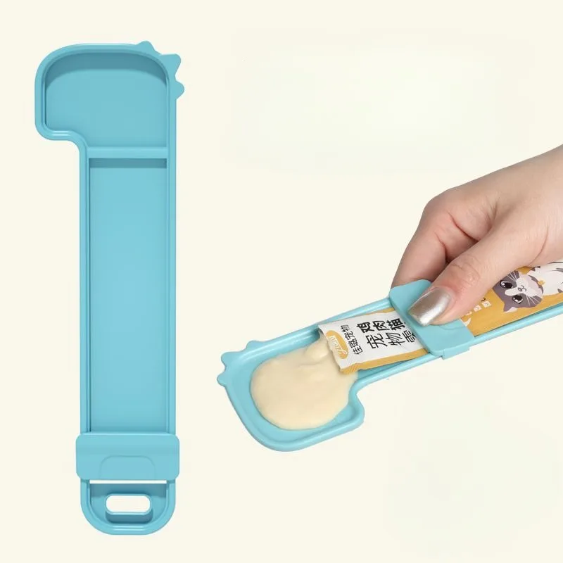 Cuchara de aperitivos para mascotas, comedero portátil de viaje al aire libre, exprimidor de alimentos líquidos para cachorros, cucharón de plástico - imagen 2