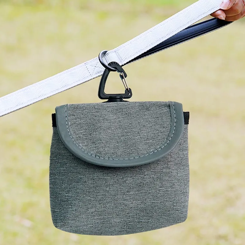 Dispensador de bolsas para excrementos de perros, soporte portátil para bolsas de excrementos de perros, bolsas de aperitivos para entrenamiento de perros, bolsas de almacenamiento colgantes para caminar - imagen 5