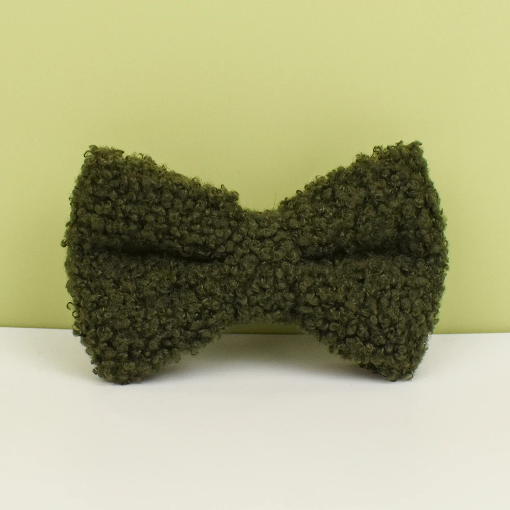 Collar para perro mascota Collar hecho a mano Suministros para perros accesorios tejidos Otoño Invierno Navidad conjunto Ejército verde cordero terciopelo Teddy 02 - imagen 4