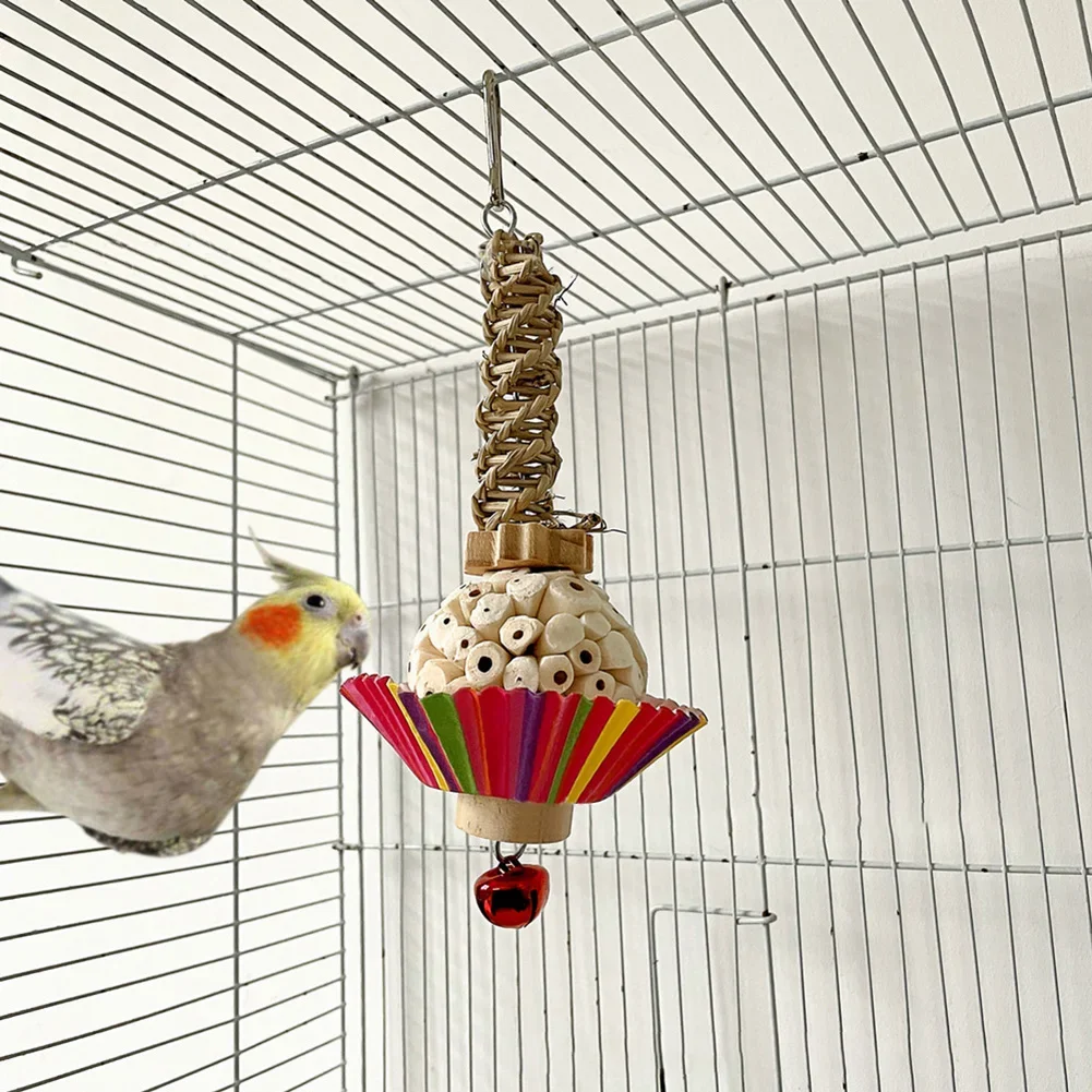 Palos para masticar pájaros, juguetes con campana, bloques de madera Natural, juguetes colgantes para loros, jaula, accesorios para loros, periquitos, cacatúas - imagen 3