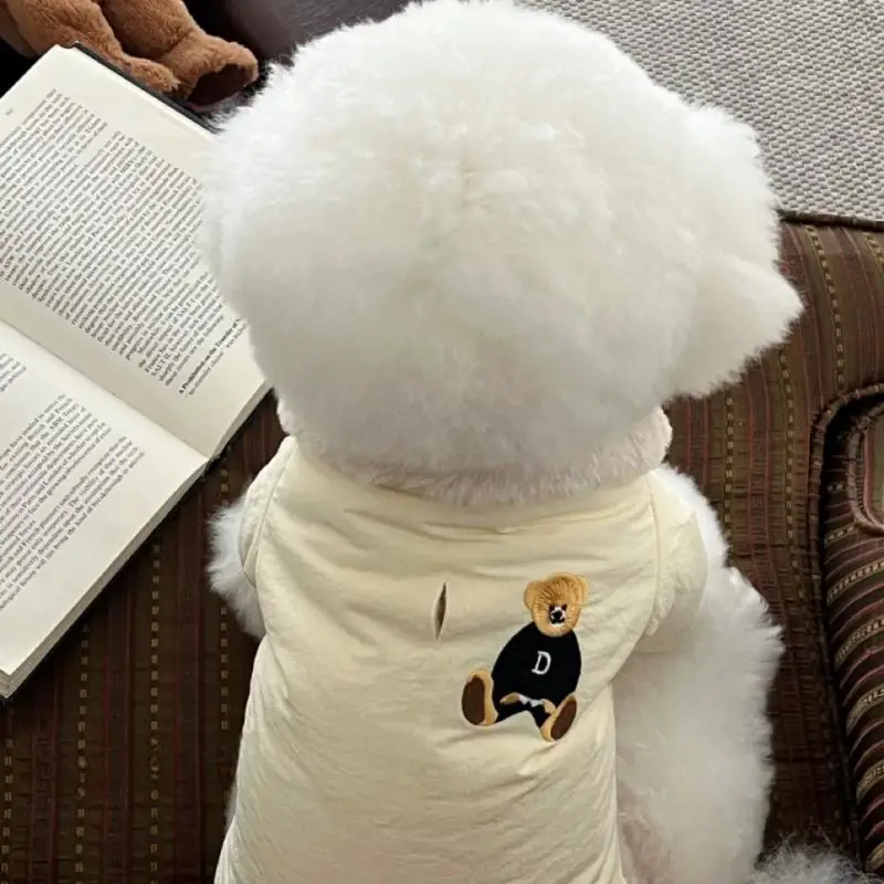 Chaqueta con estampado de oso para perro, abrigo cálido de felpa para perro, chaqueta acolchada de invierno para cachorro, abrigo suave a la moda para gato, disfraz de mascota de peluche para caniche - imagen 4