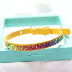 Collar ajustable cuero PU cristales arcoíris para gatos y perros mini