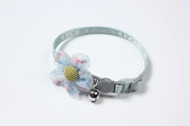 Collar ajustable con flores coloridas para mascotas, Collar para perros y gatos con campana, Collar para cachorros y gatitos, accesorios para gatos, suministros para mascotas - imagen 4
