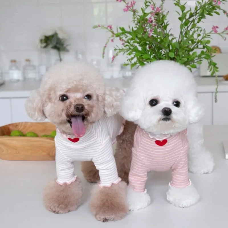 Ropa navideña para cachorros, camiseta con parte inferior a rayas bordadas, amor de invierno, camiseta sin mangas con estampado para el hogar, ropa para mascotas, camiseta para perros
