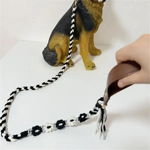 Juego de correa para mascotas tejida floral: correa para perros elegante y moderna con cuello, bonito diseño de flores para perros pequeños a medianos, acceso para caminar para mascotas - imagen 3