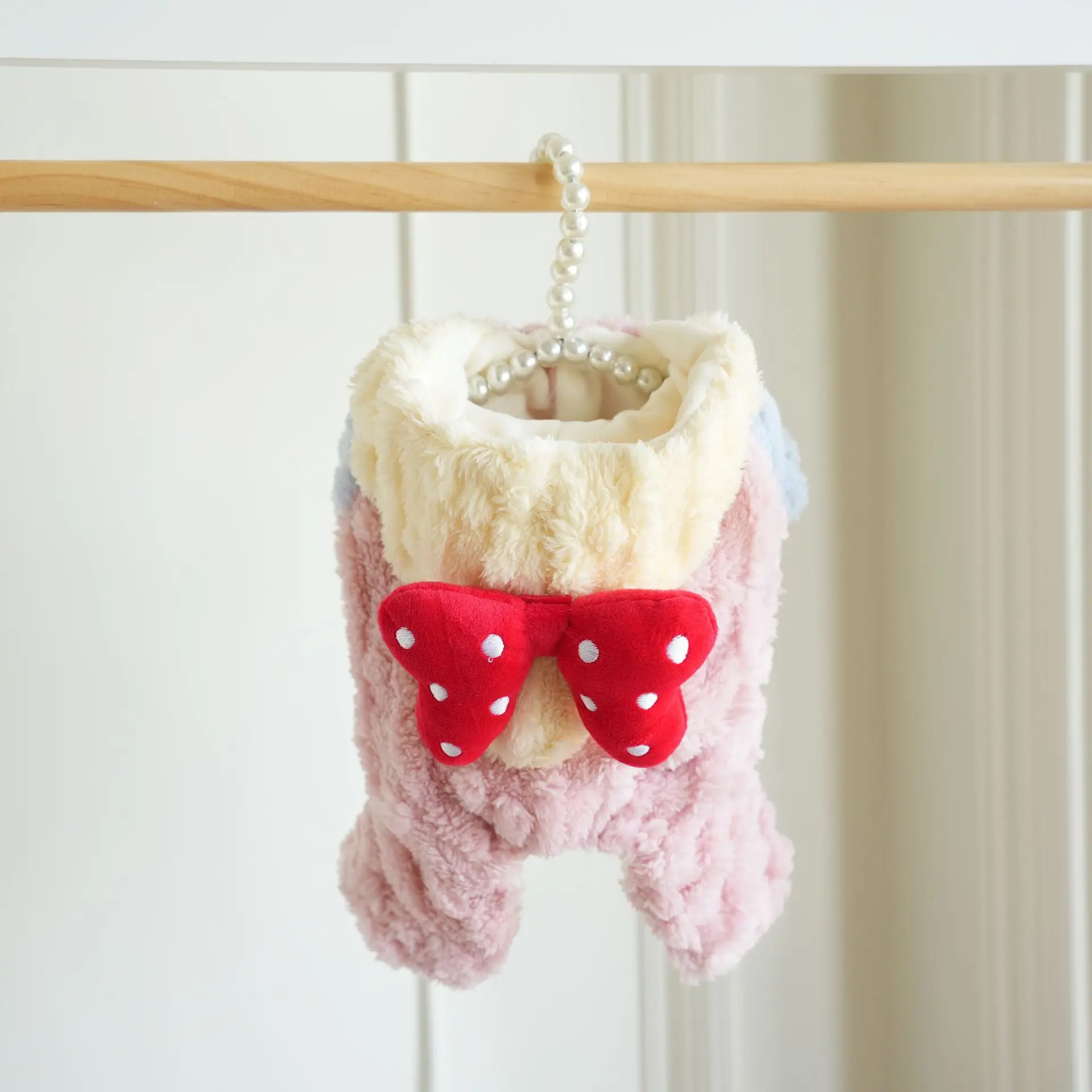 Ropa de dormir con lazo para otoño/invierno para mascotas, mono cálido de peluche, ropa de terciopelo de cuatro patas para mascotas, pijamas para perros, ropa para cachorros - imagen 5