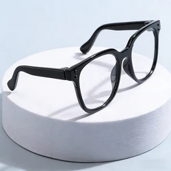 Gafas de sol para perros pequeños y gatos con protección UV antiviento