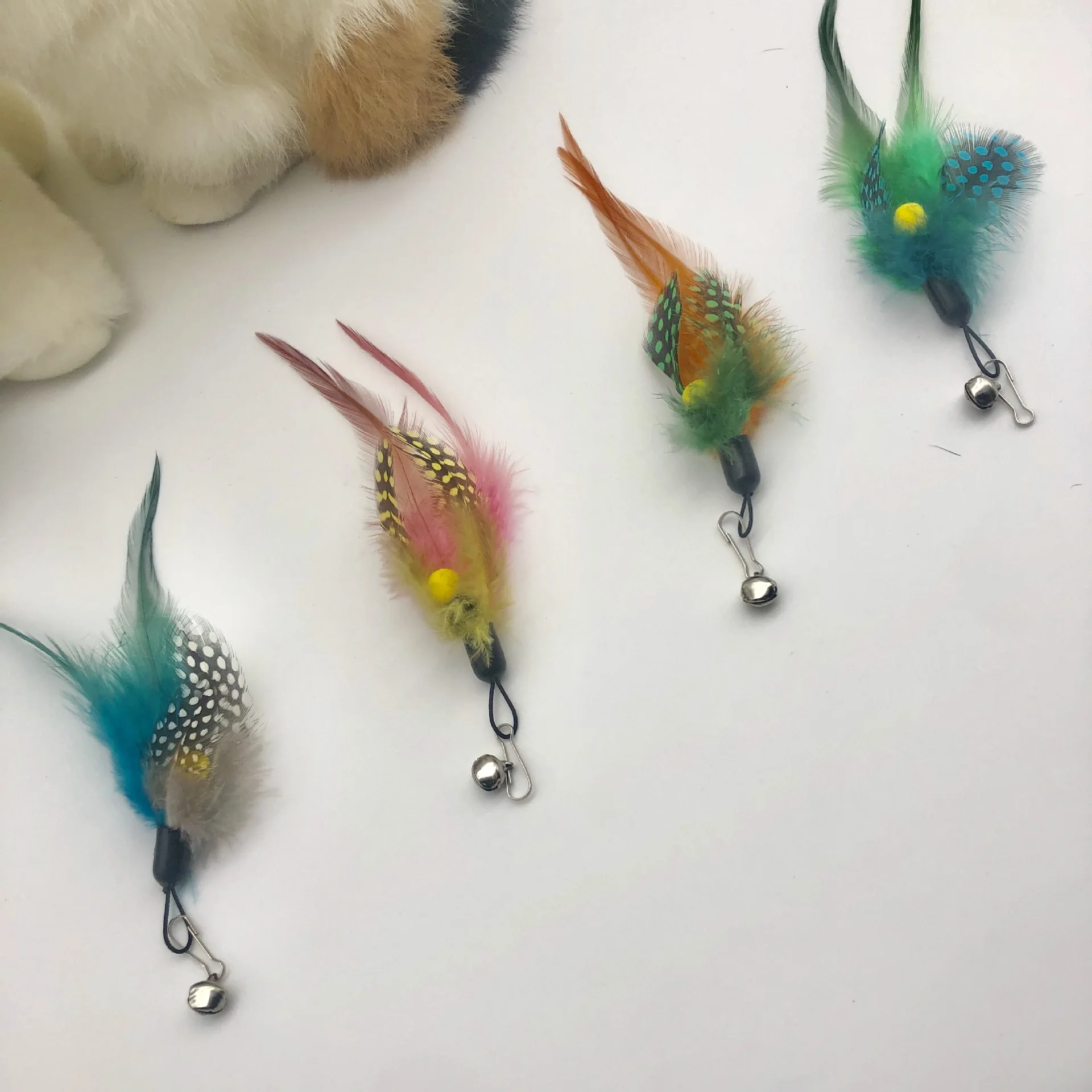 2 uds mezcla aleatoria de plumas de puntos cabezal de repuesto gato Teaser Stick mascota gato juguete