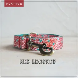 Correa de perro estampada leopardo rojo con hebilla de bronce