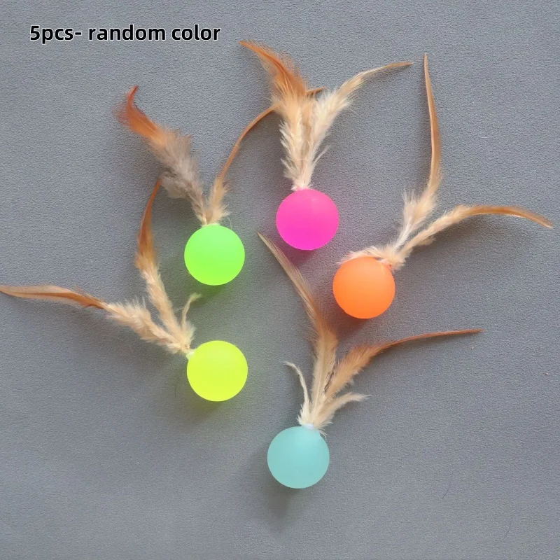 Pelota elástica interactiva de juguete para gatos y perros, divertido juguete de fútbol con plumas, suministros para mascotas - imagen 3