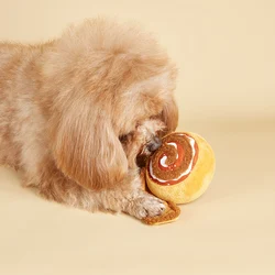 Juguete de peluche chirriante para perro diseño rollo canela suave