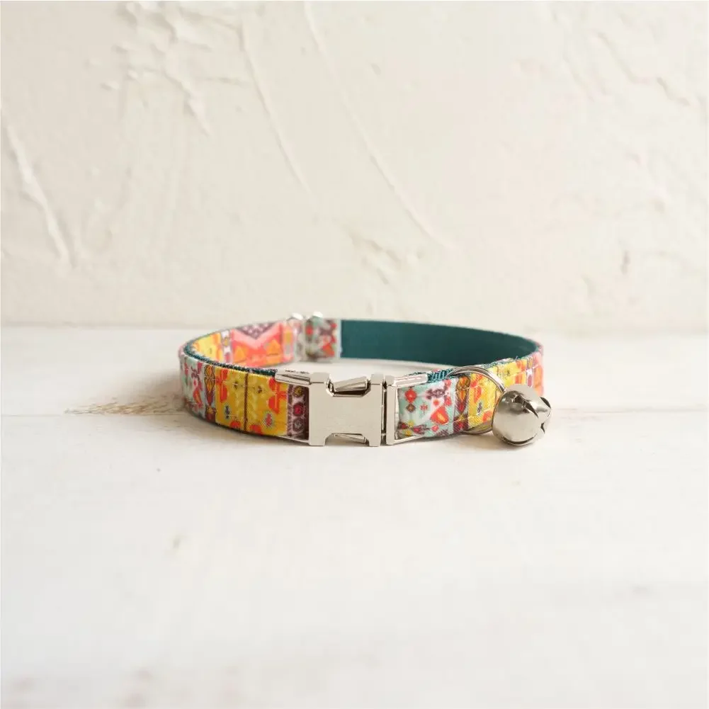 Collar de gato personalizado, nombre de identificación personalizado, contactos, hebilla de metal, collares de gato bohemios azules ajustables con campana - imagen 2