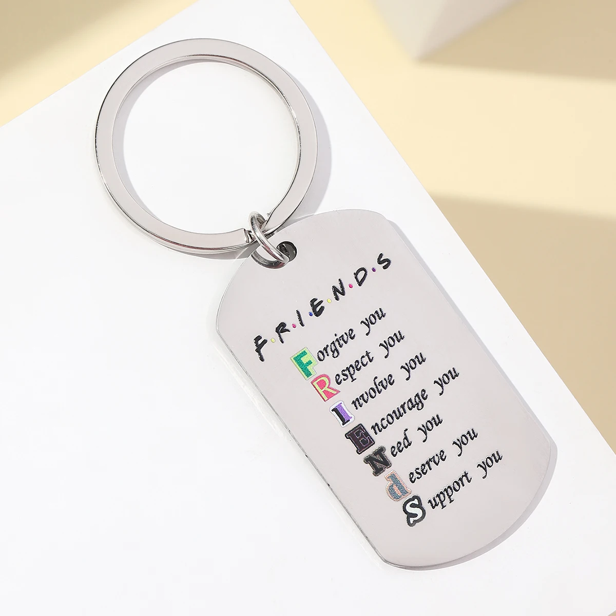 LLavero de acero inoxidable de colores, el mejor regalo para amigos y novias, para cumpleaños y regalos diarios, 1 ud. - imagen 2