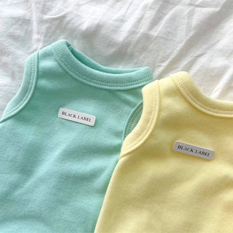 Ropa de verano de Color sólido para gatos y perros medianos, chaleco para perros de diseñador de Pomerania, tela acogedora sin mangas, Unisex, ropa para mascotas - imagen 3