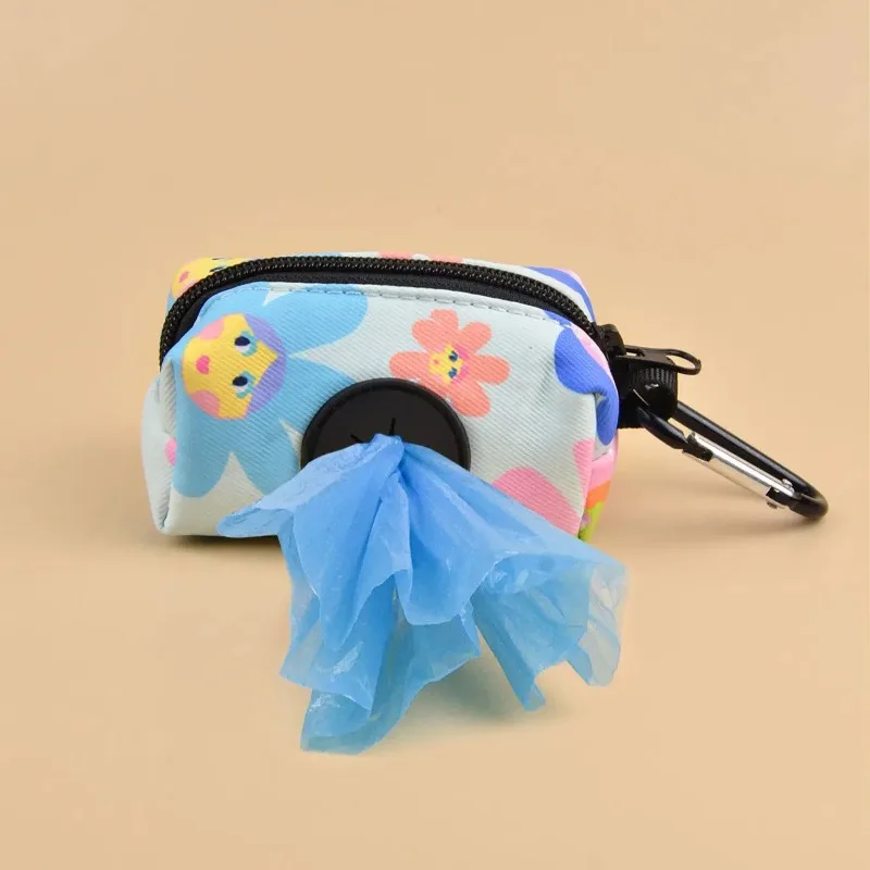 Dispensador de bolsas para excrementos de mascotas, diseño bonito, estampado de flores, sin bolsa para excrementos, se puede conectar a cualquier correa para perros - imagen 2