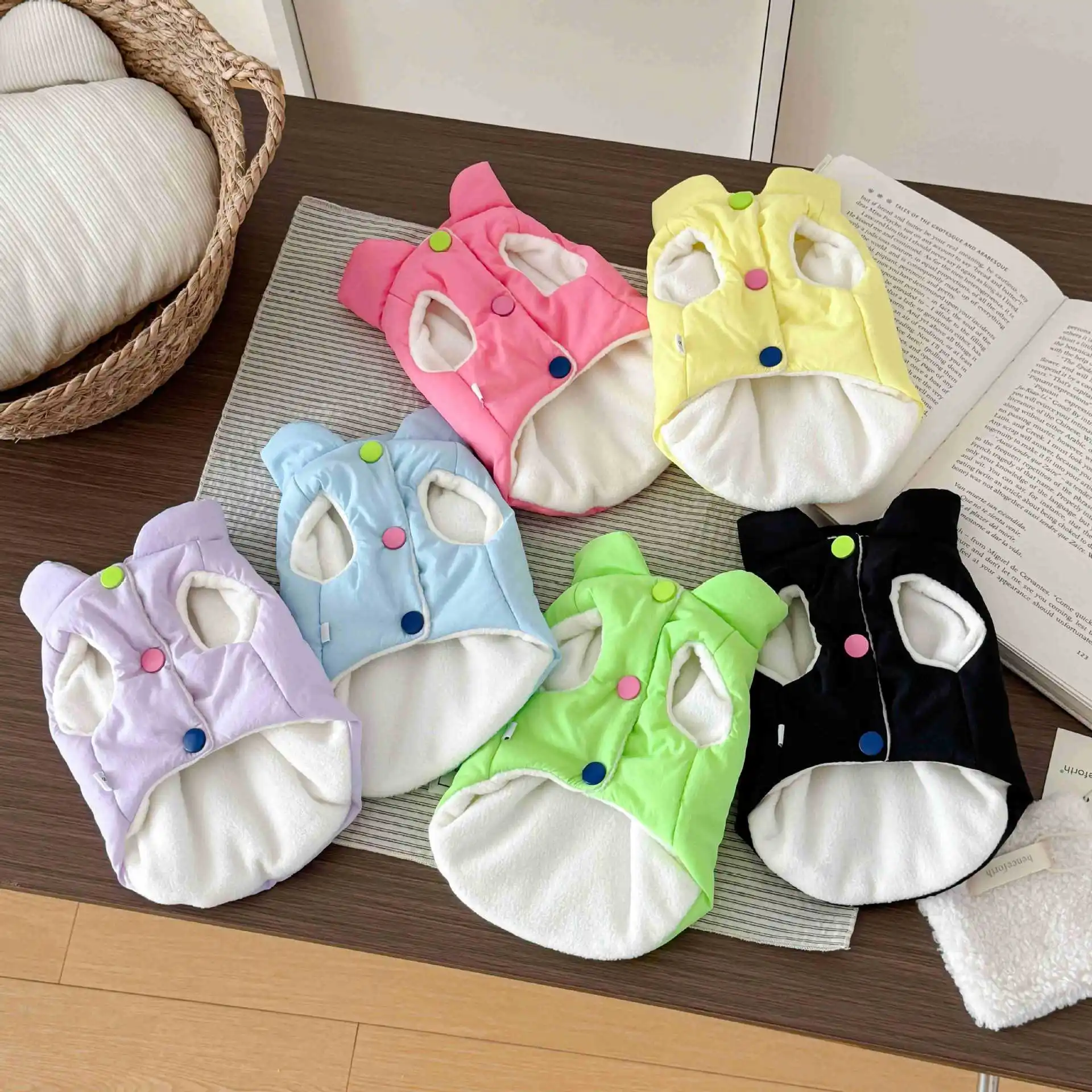 Abrigo de color caramelo para otoño e invierno para mascotas, chaleco grueso y cálido a prueba de viento para perros, ropa para perros pequeños, ropa para cachorros