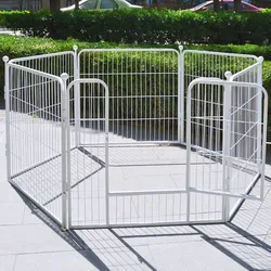 Cerca elevada para perros en blanco y negro interior y exterior