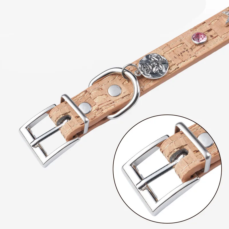 Elegante collar de perro de cuero con incrustaciones de diamantes - imagen 5