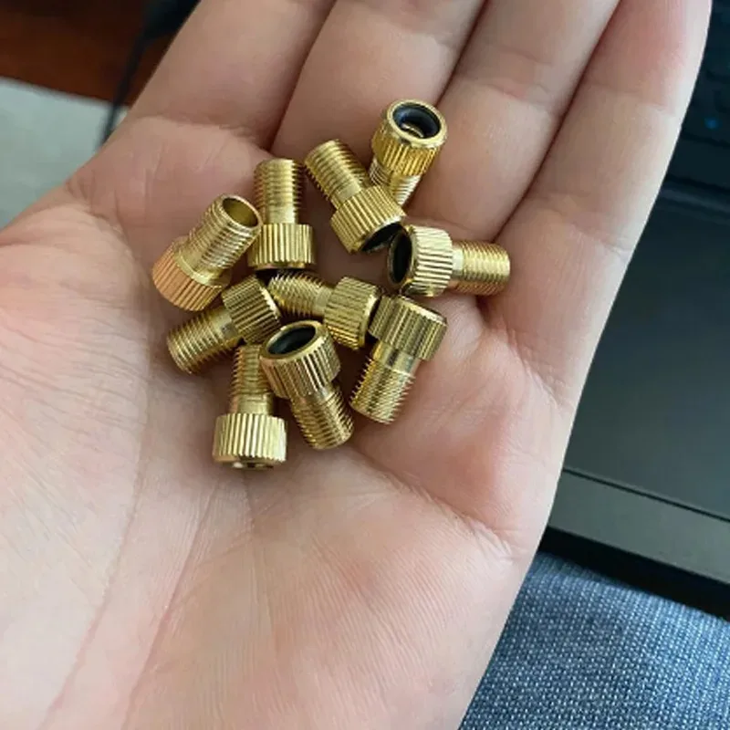 Detalle del rosca del adaptador de válvula