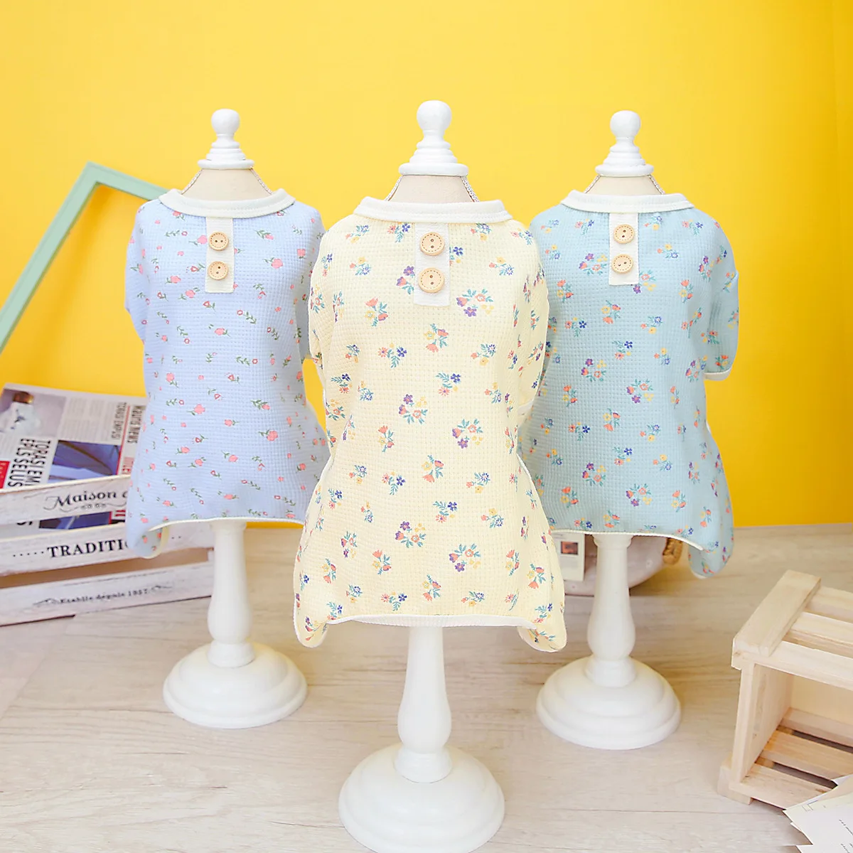 Primavera y otoño mono para mascotas Huafu Ge ropa Floral para el hogar gato de peluche pantalones de cuatro patas perro camisa inferior de cuatro patas cachorro - imagen 2