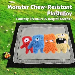 Juguete masticable de peluche chirriante para perros – Monstruo