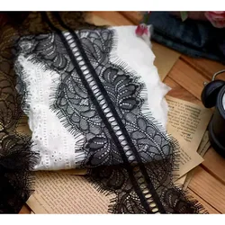 Encaje bordado hueco decorativo para ropa de perros y gatos