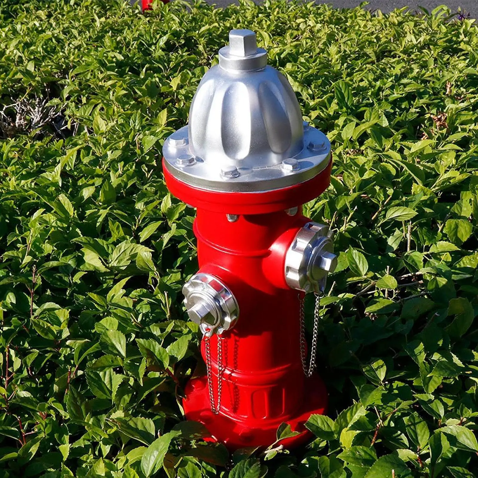Fire Hydrant for Dogs to Pee on Puppy Pee Training Tool Decorative Resin Sculpture for Outdoor