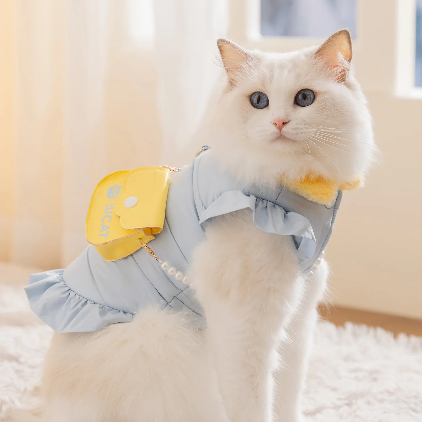 Ropa para mascotas, ropa para gatos de otoño e invierno, gruesa, cálida, princesa, viento, bolso con perlas, chaleco de tracción, ropa para perros, productos para mascotas - imagen 3