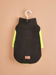 Abrigo de cuello alto para perros y gatos