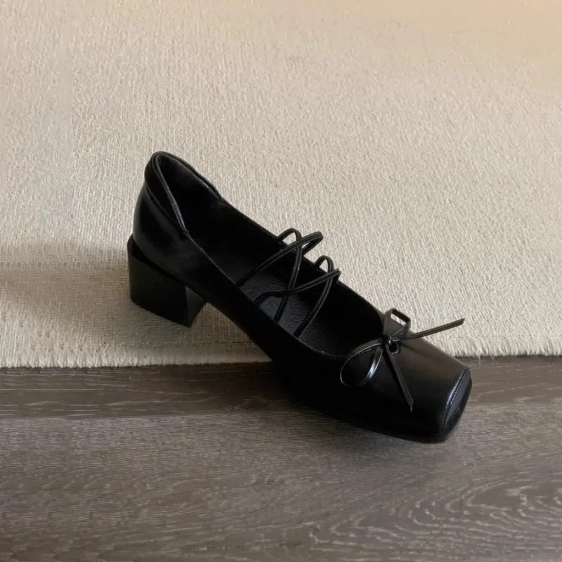 Zapatos para gatos y perros estilo Mary Jane de cuero, tacón bajo