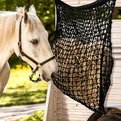Bolsa de heno para caballos con alimentación lenta en picadero