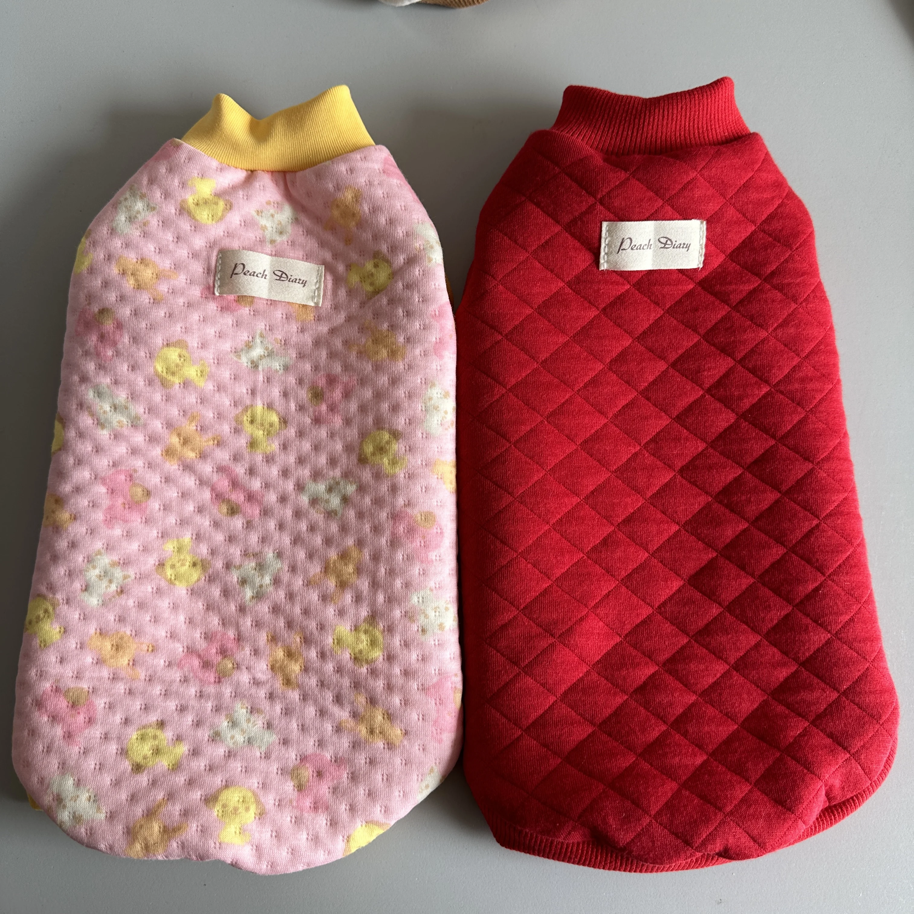 Abrigo de manga corta morado cálido para gato Sphynx Sudadera de algodón para gatitos perros Pijama de dibujos animados rosa suave para gatos Suministros para mascotas - imagen 5